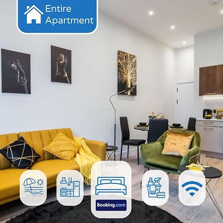 Luxury Apartments Сътън он Сий Екстериор снимка
